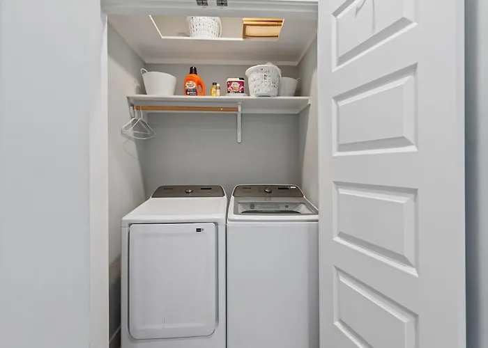 Cozy 3 Bedroom Townhome, Located With A Garage Apartment Lafayette